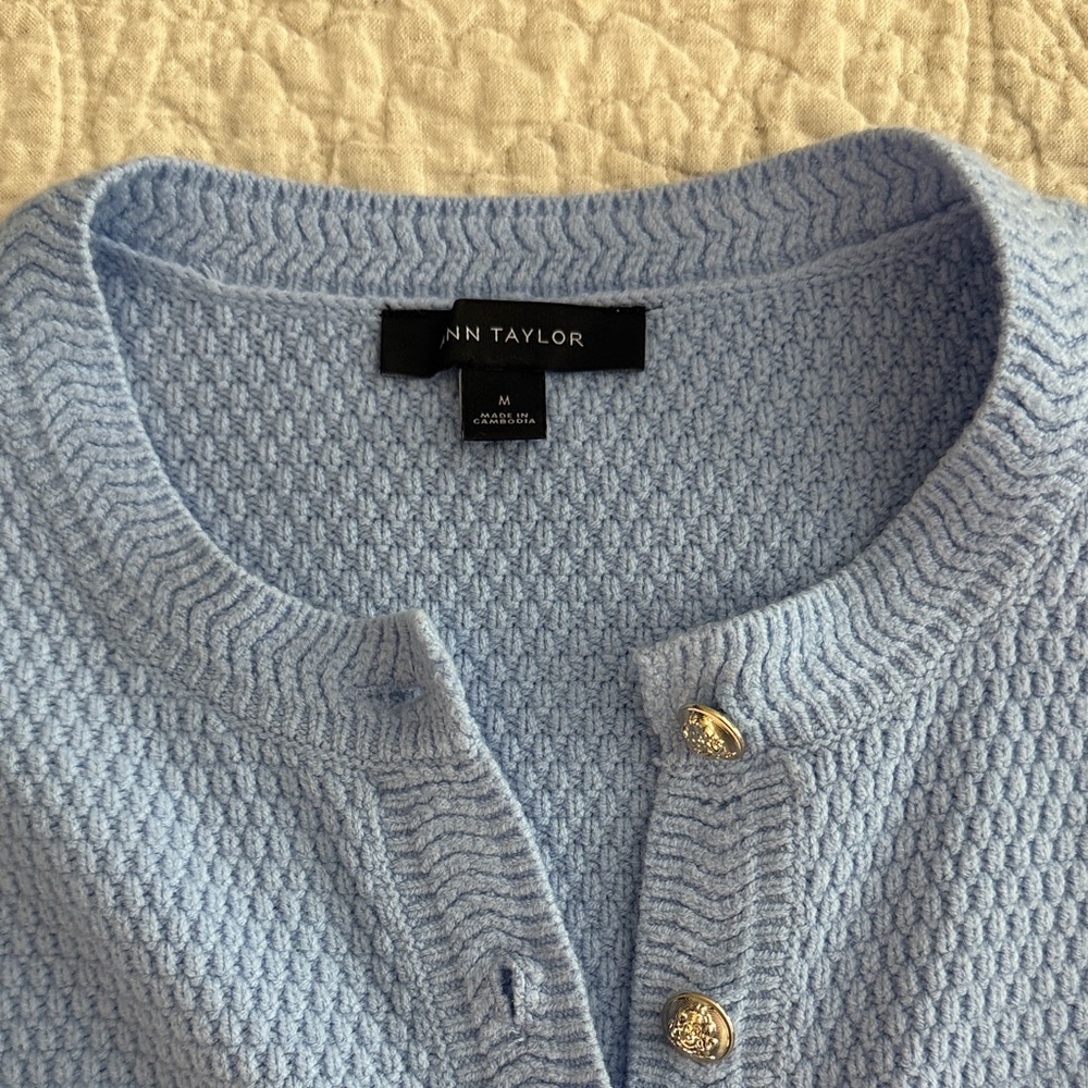 Ann Taylor Light Blue Textured Cardigan with Gold Buttons, Sz M, EUC - Picture 2 of 5
